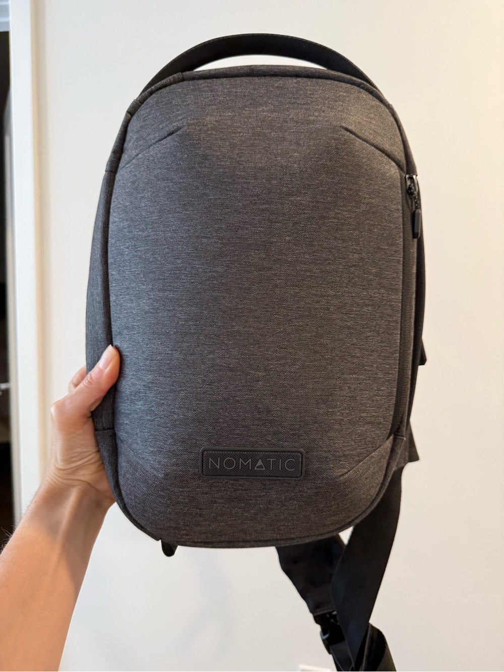 NOMATIC Navigator Lite Sling 6L Gray Crossbody Travel Tech Bag Tablet Organizer